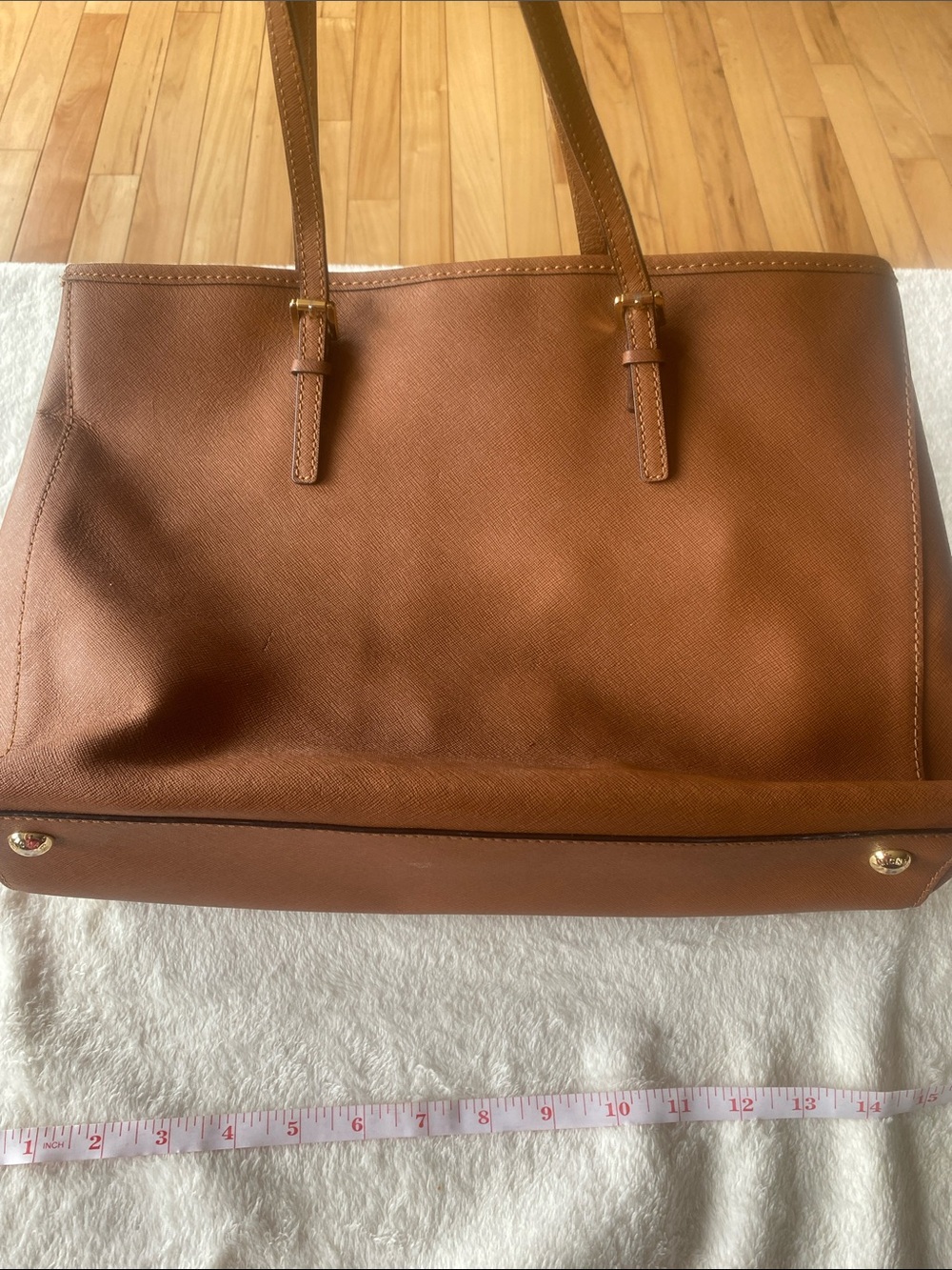 Michael Kors Cognac Leather Tote with Gold Hardware - Picture 6 of 11